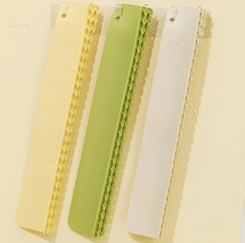 Kitchen sink splash guard